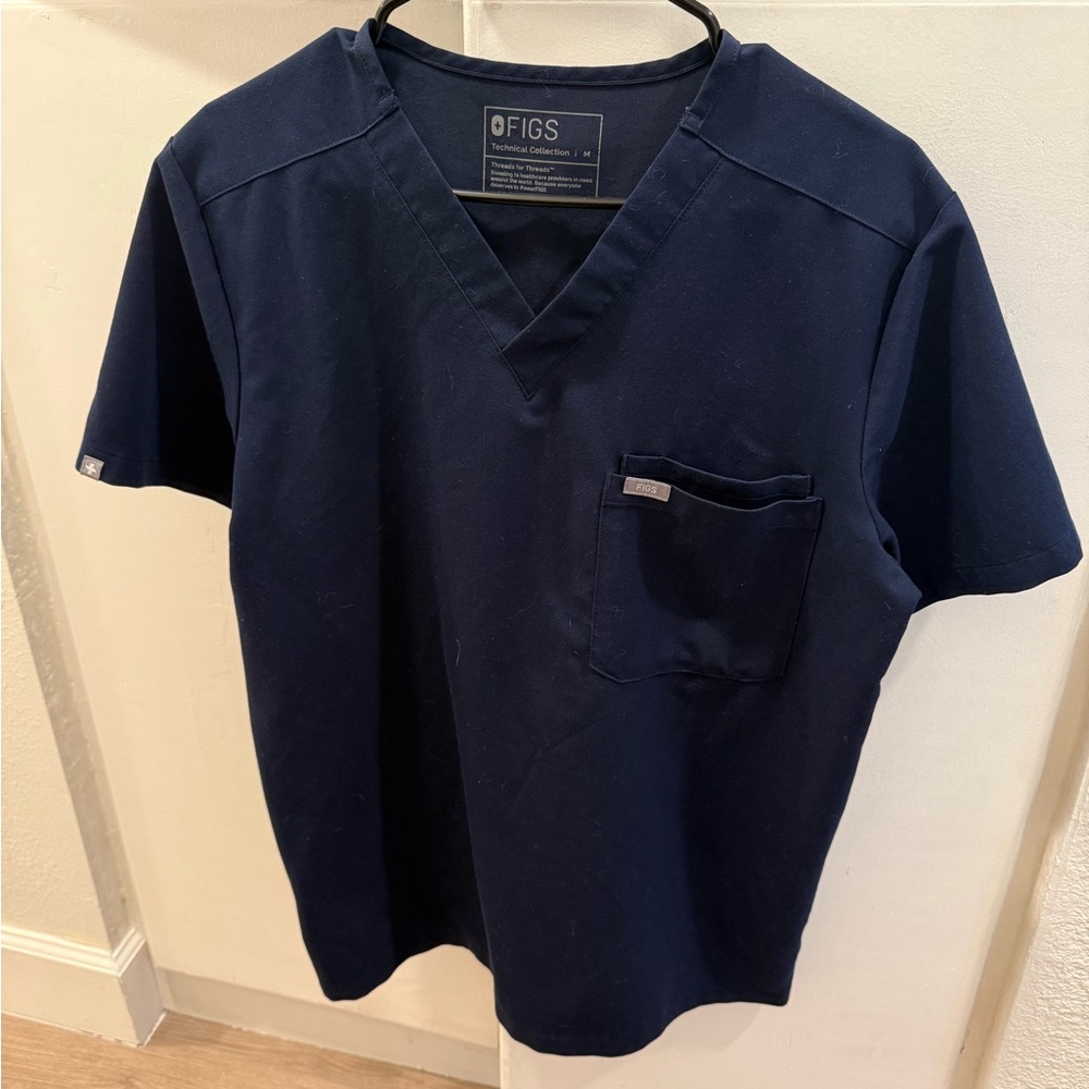 Figs Men's Deep Blue V-Neck Tee